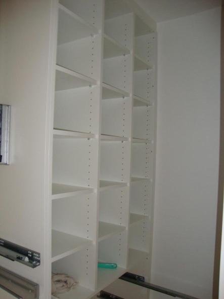 Kleiderschrank in weiß 2